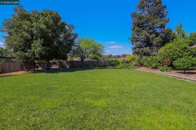 3624 Sanford St, Concord, CA 94520