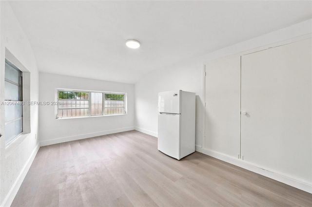 3500 NW 1st Street 1, Miami, FL 33125