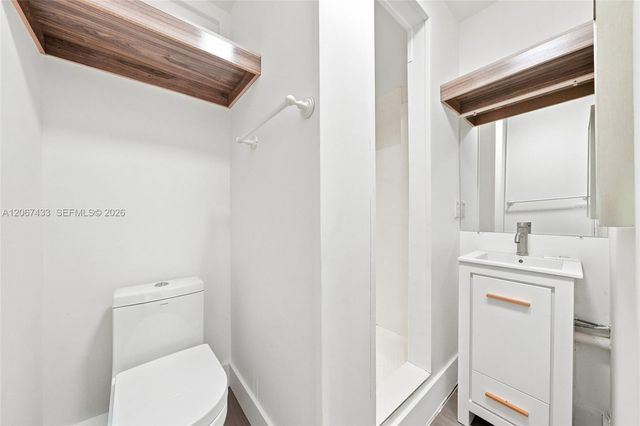 3500 NW 1st Street 1, Miami, FL 33125