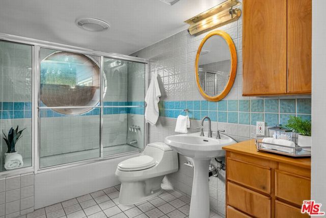 2016 Ashland Avenue, Santa Monica, CA 90405