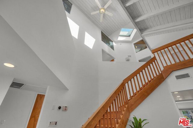 2016 Ashland Avenue, Santa Monica, CA 90405