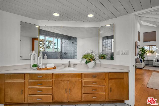 2016 Ashland Avenue, Santa Monica, CA 90405