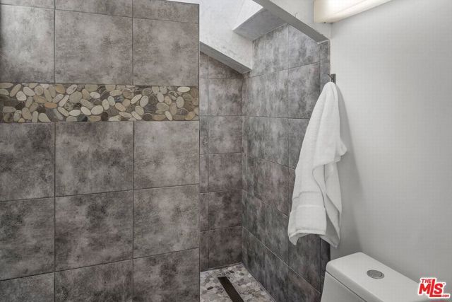 2016 Ashland Avenue, Santa Monica, CA 90405