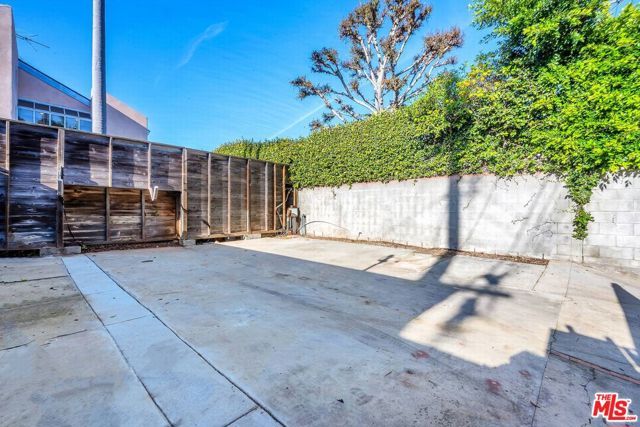 2016 Ashland Avenue, Santa Monica, CA 90405