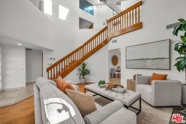 2016 Ashland Avenue, Santa Monica, CA 90405