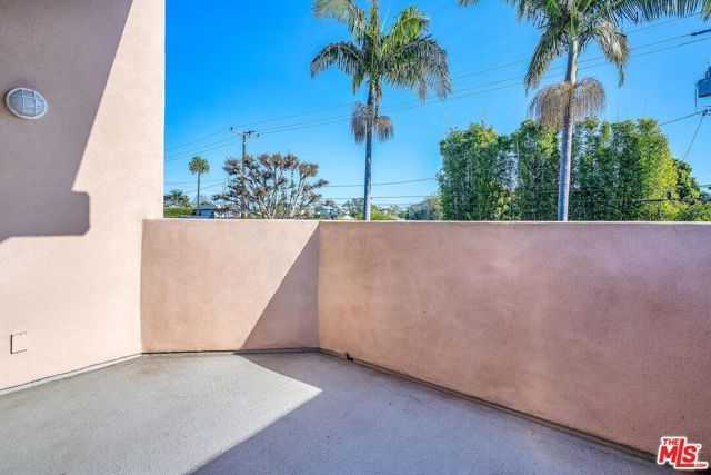 2016 Ashland Avenue, Santa Monica, CA 90405