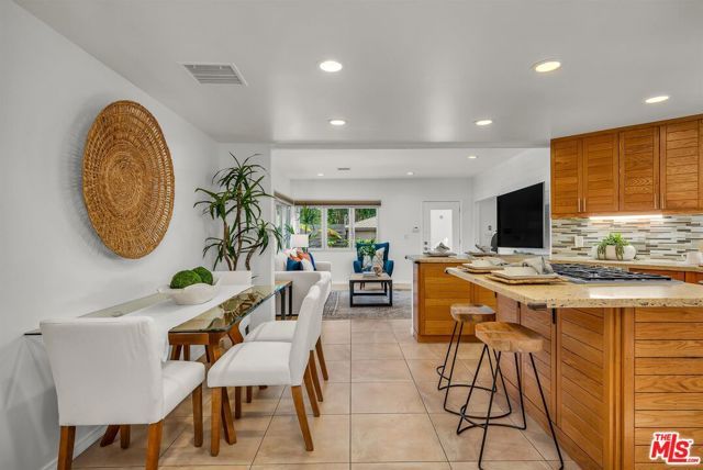 2016 Ashland Avenue, Santa Monica, CA 90405