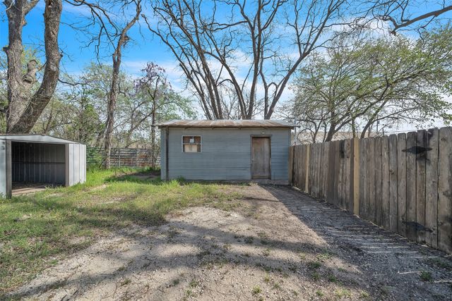 600 N Mill Street, Bowie, TX 76230