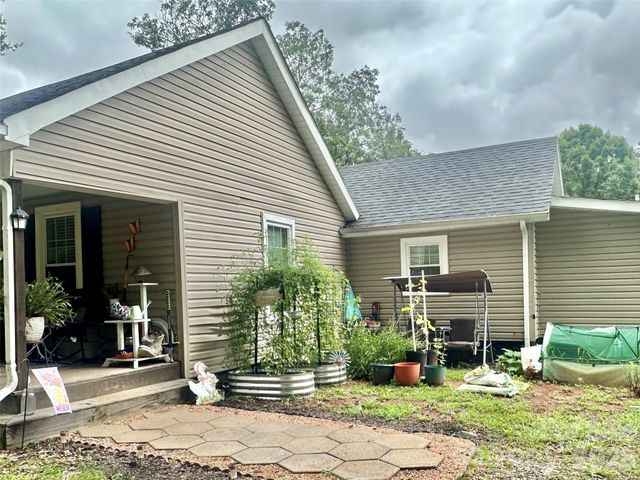 393 Mountain View Drive, Morganton, NC 28655