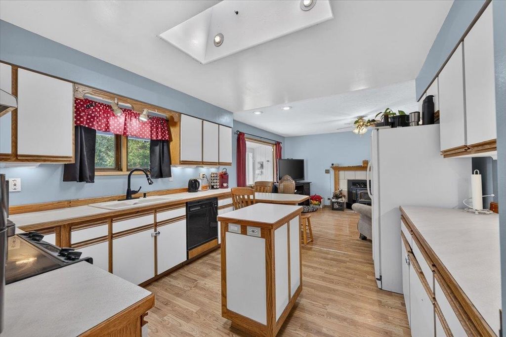 29210 N Dalton Rd, Deer Park, WA 99006 photo 3