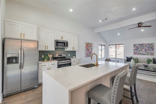 5607 Emrose Circle, Dallas, TX 75227