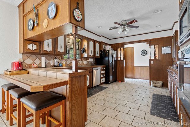 656 Evergreen Street, Lone Grove, OK 73443