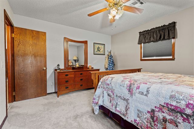 656 Evergreen Street, Lone Grove, OK 73443