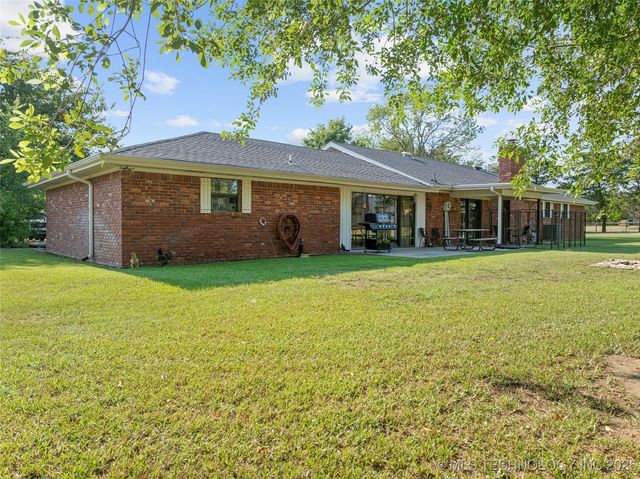 656 Evergreen Street, Lone Grove, OK 73443