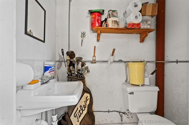 656 Evergreen Street, Lone Grove, OK 73443