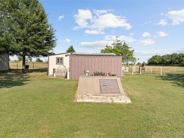 656 Evergreen Street, Lone Grove, OK 73443