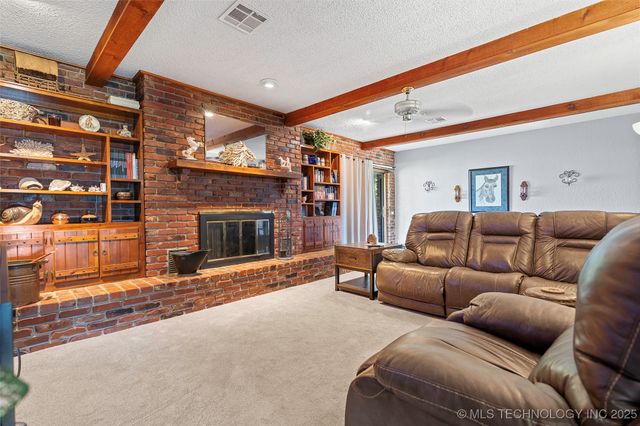 656 Evergreen Street, Lone Grove, OK 73443