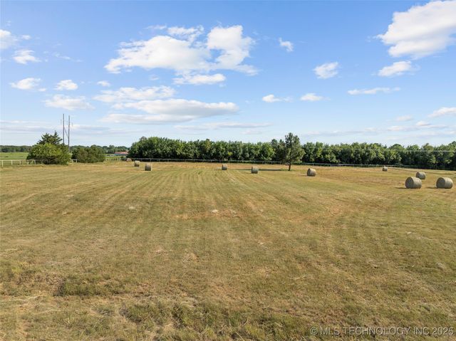 656 Evergreen Street, Lone Grove, OK 73443