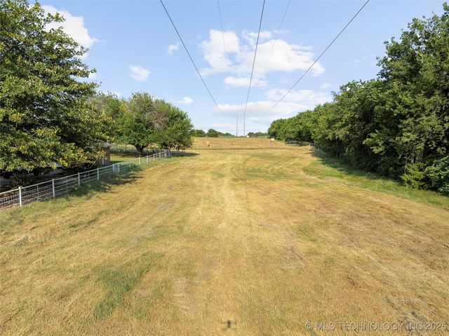 656 Evergreen Street, Lone Grove, OK 73443