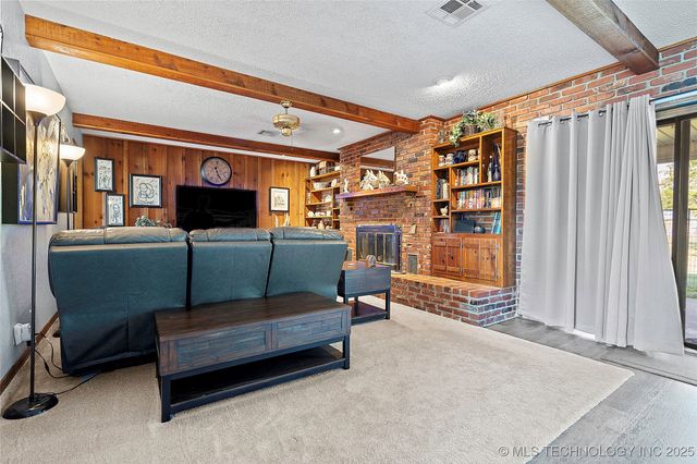 656 Evergreen Street, Lone Grove, OK 73443