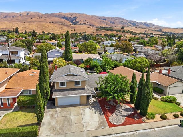 48326 Purpleleaf Street, Fremont, CA 94539