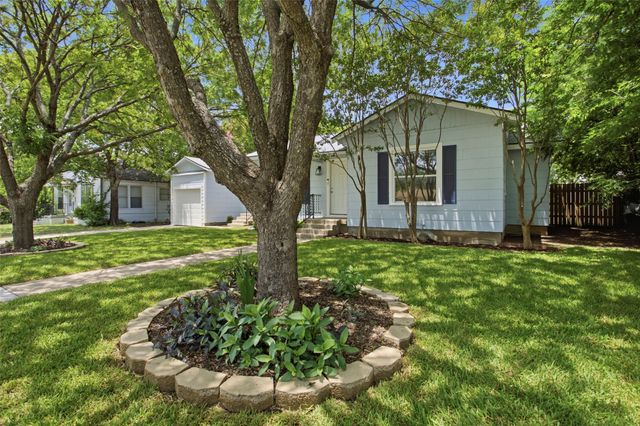 4930 Donnelly Avenue, Fort Worth, TX 76107