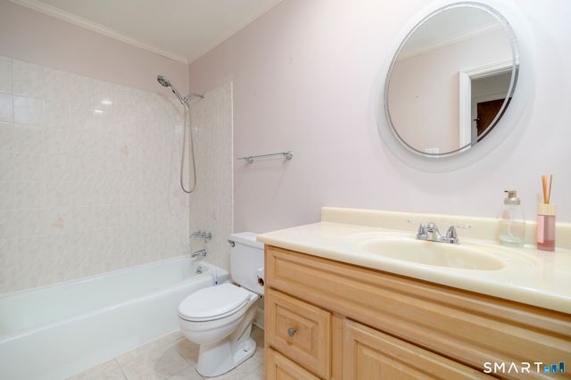 185 Melba Street 305, Milford, CT 06460