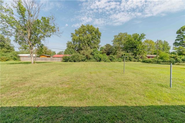 1906 Westwood Avenue, Springdale, AR 72762