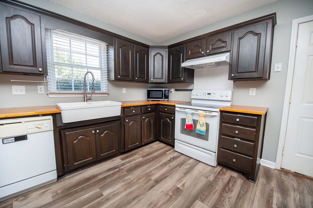 403 Brianna Drive, Boiling Springs, SC 29316