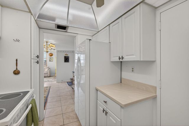 2600 N Flagler Drive 610, West Palm Beach, FL 33407