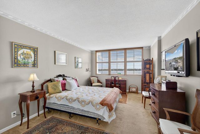 2600 N Flagler Drive 610, West Palm Beach, FL 33407