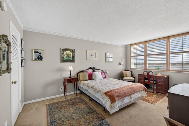 2600 N Flagler Drive 610, West Palm Beach, FL 33407