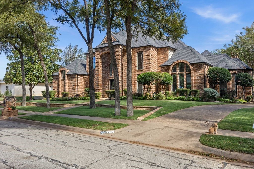 3509 Lake Tahoe Drive, Arlington, TX 76016 — photo 2