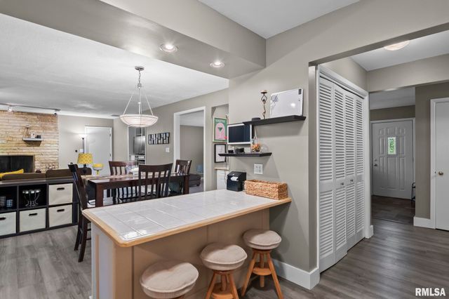 9 BLACKBERRY Run, Springfield, IL 62704