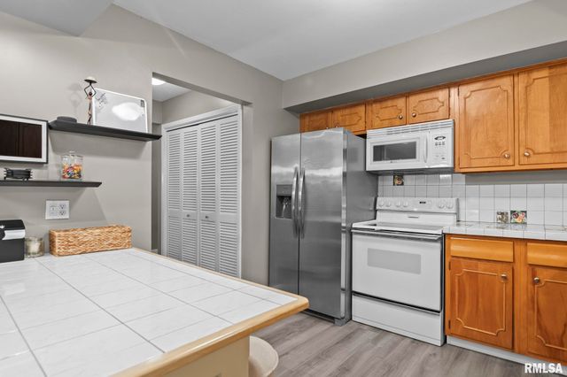 9 BLACKBERRY Run, Springfield, IL 62704