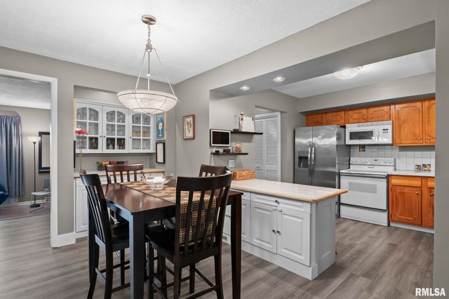 9 BLACKBERRY Run, Springfield, IL 62704
