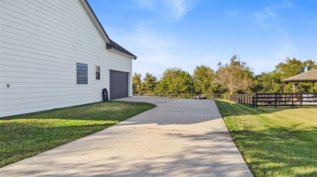 22048 Stone Creek Lane, Montgomery, TX 77316