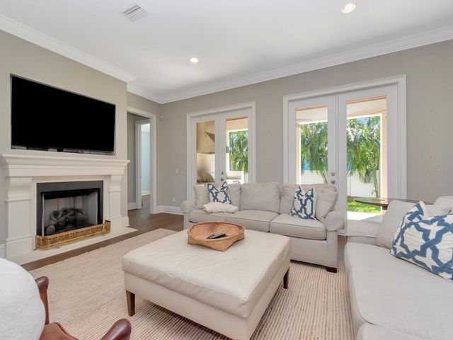 4508 W VASCONIA STREET, Tampa, FL 33629