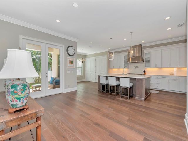 4508 W VASCONIA STREET, Tampa, FL 33629