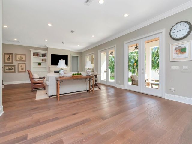 4508 W VASCONIA STREET, Tampa, FL 33629