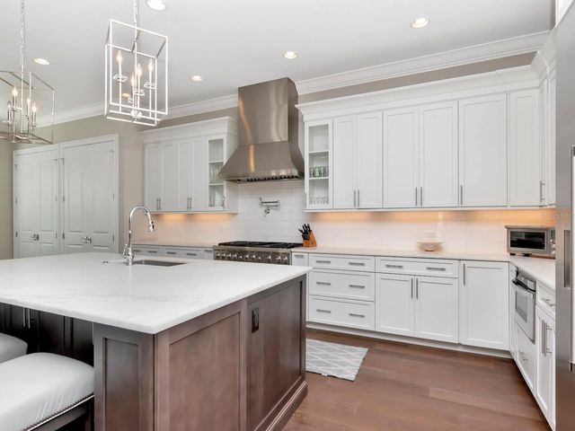 4508 W VASCONIA STREET, Tampa, FL 33629