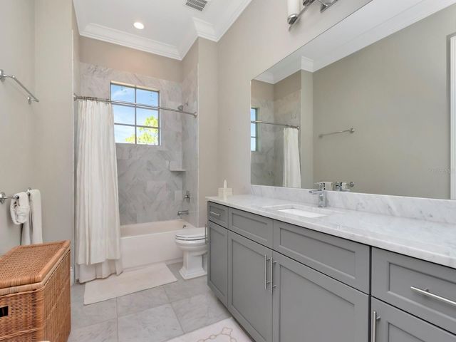 4508 W VASCONIA STREET, Tampa, FL 33629