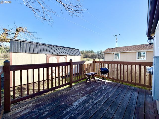 1863 INLAND Way, Springfield, OR 97477