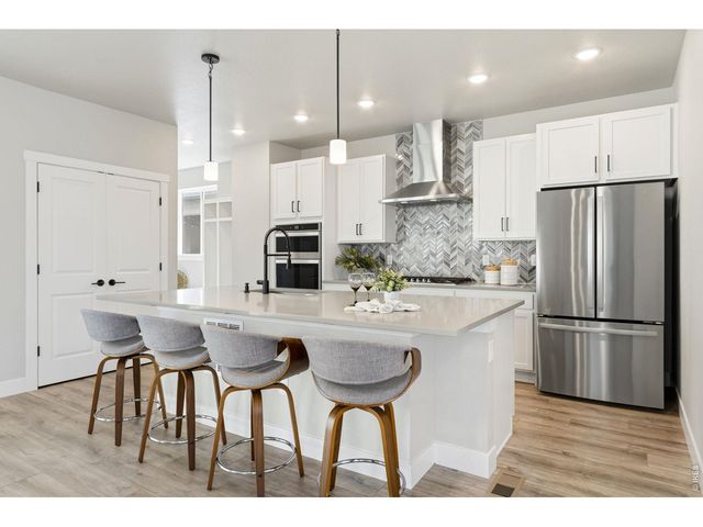6071 Goodnight Ave, Timnath, CO 80547