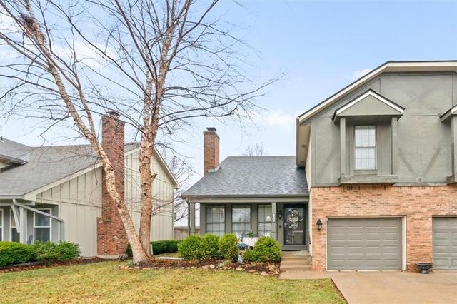 10142 W 86th Street, Overland Park, KS 66212