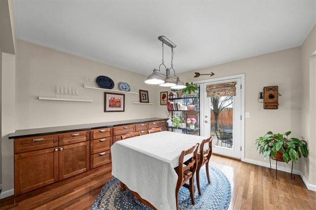 10142 W 86th Street, Overland Park, KS 66212