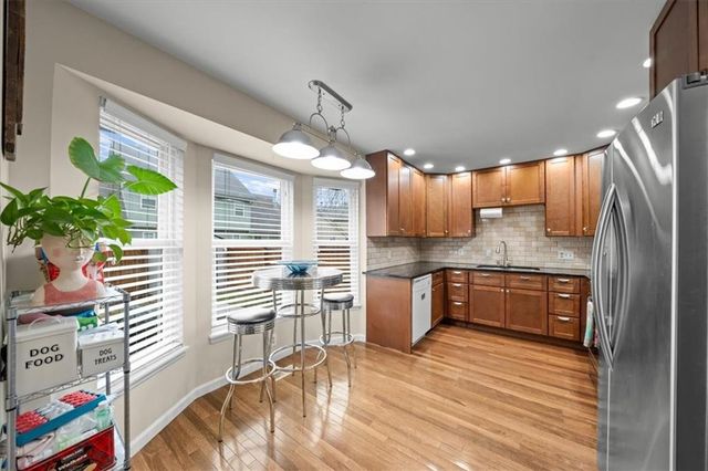 10142 W 86th Street, Overland Park, KS 66212