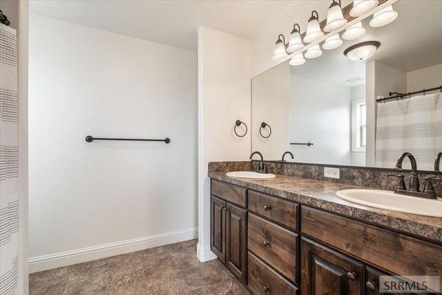 1382 N 750 E, Shelley, ID 83274