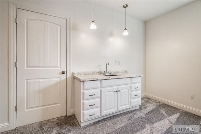 1382 N 750 E, Shelley, ID 83274