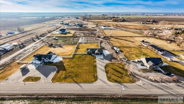 1382 N 750 E, Shelley, ID 83274